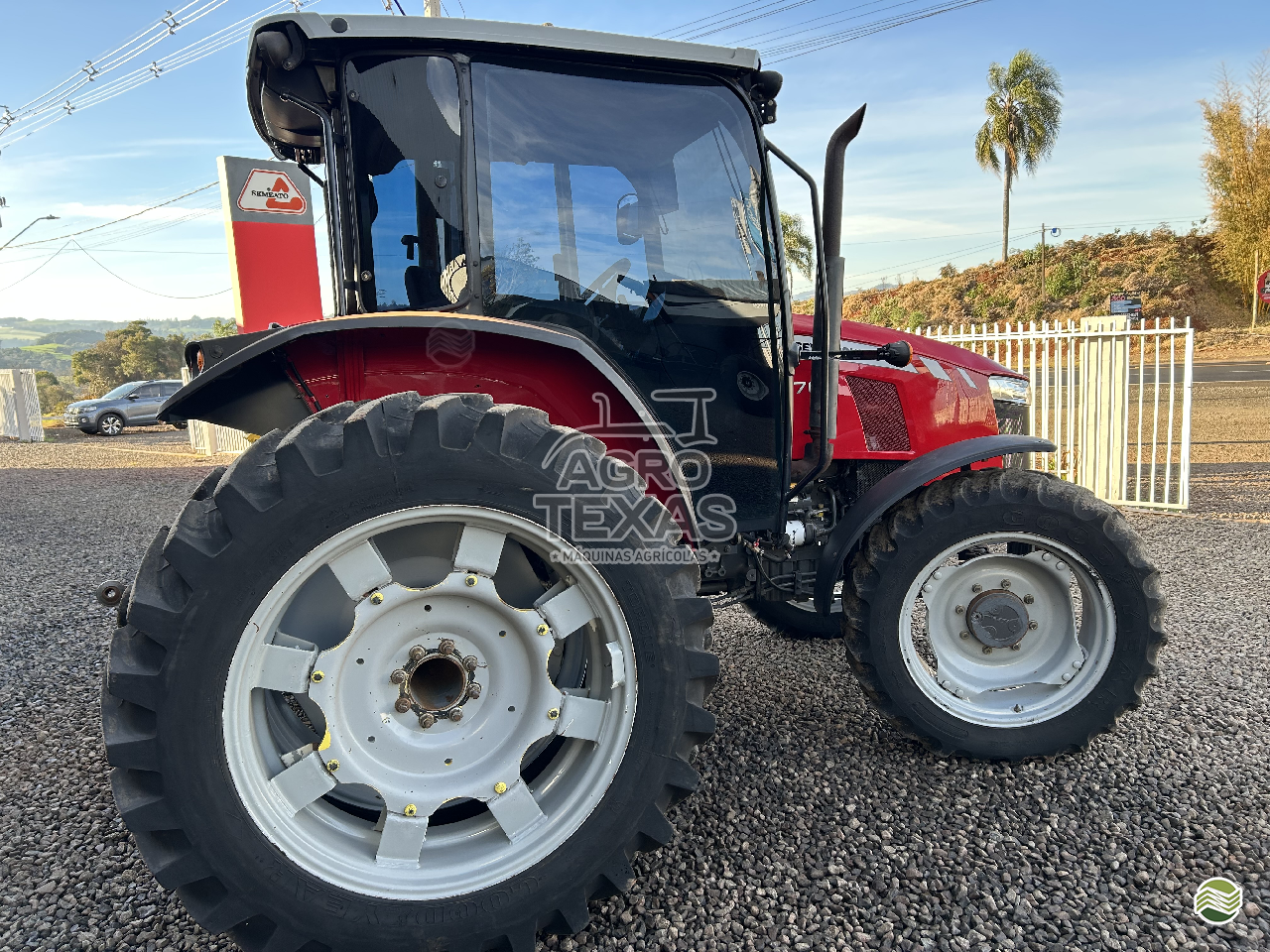 TRATOR MASSEY FERGUSON MF 4707 Tração 4x4 Agro Texas Máquinas Agrícolas VITORINO PARANÁ PR