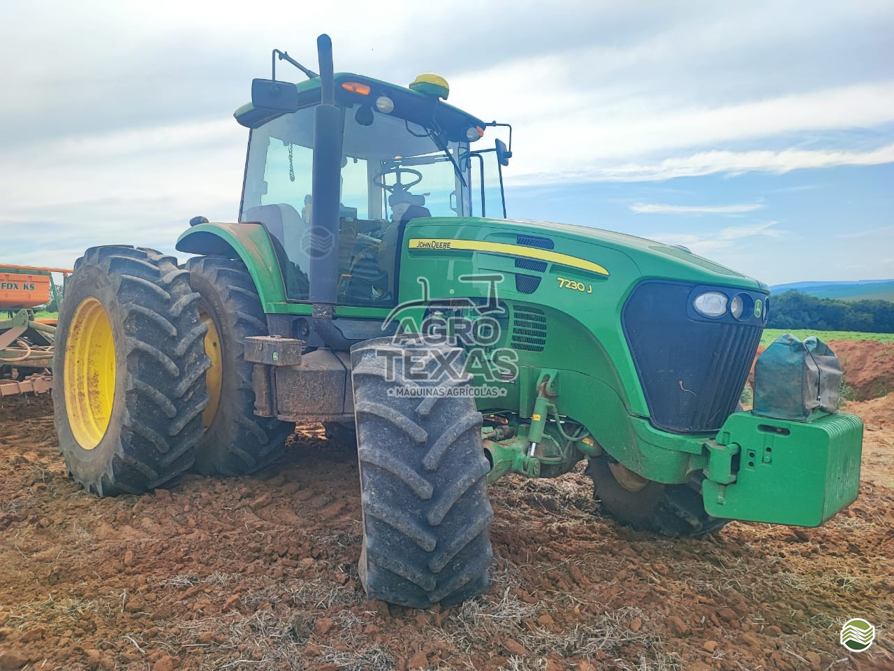 TRATOR JOHN DEERE JOHN DEERE 7230J Tração 4x4 Agro Texas Máquinas Agrícolas VITORINO PARANÁ PR