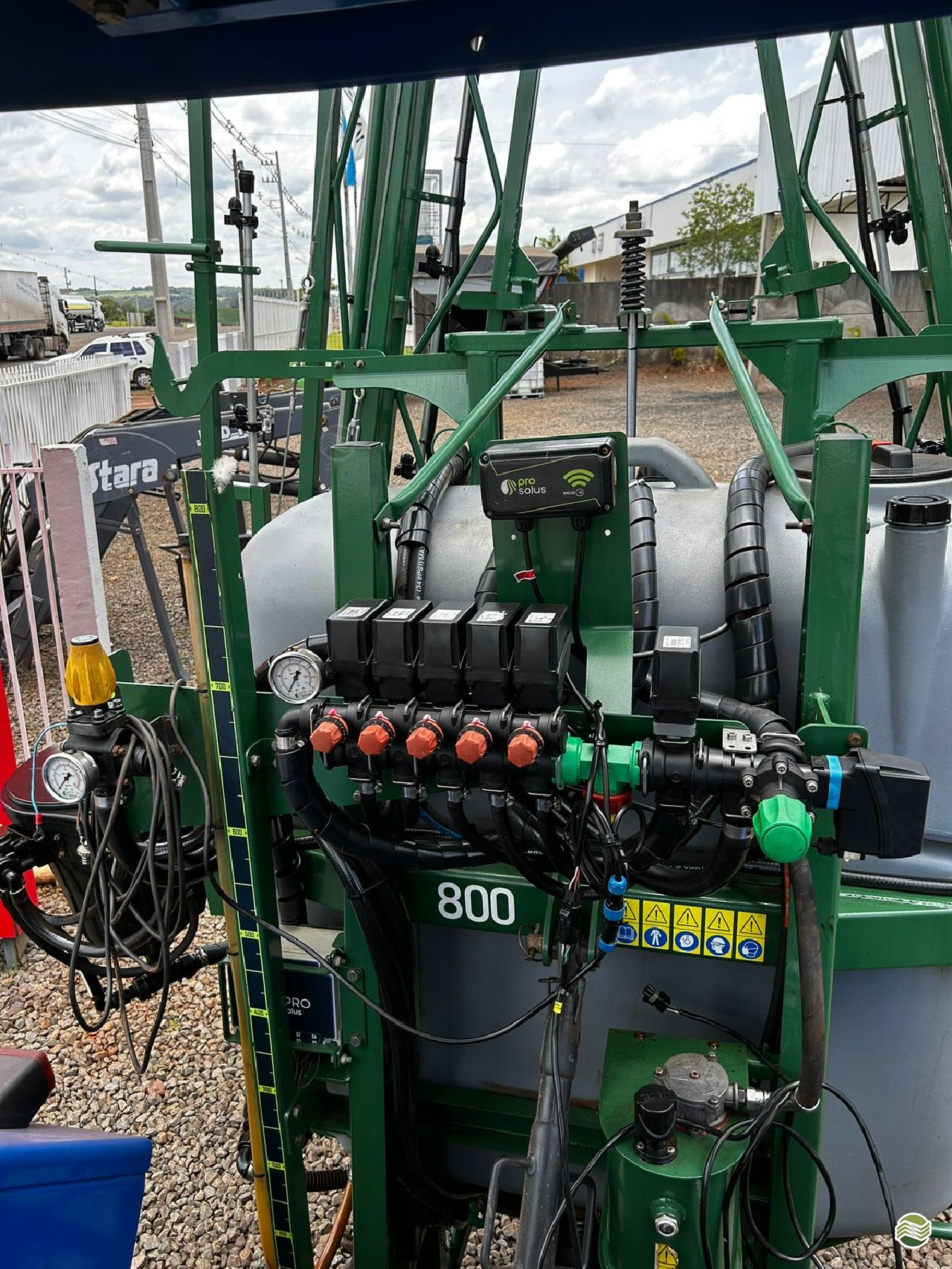 PULVERIZADOR PRO SOLUS PORAN 800 Acoplado Hidráulico Agro Texas Máquinas Agrícolas VITORINO PARANÁ PR