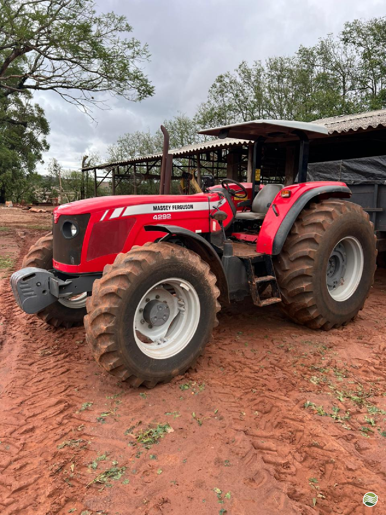 TRATOR MASSEY FERGUSON MF 4292 Tração 4x4 Tarumã Máquinas Agrícolas e Peças ASTORGA PARANÁ PR