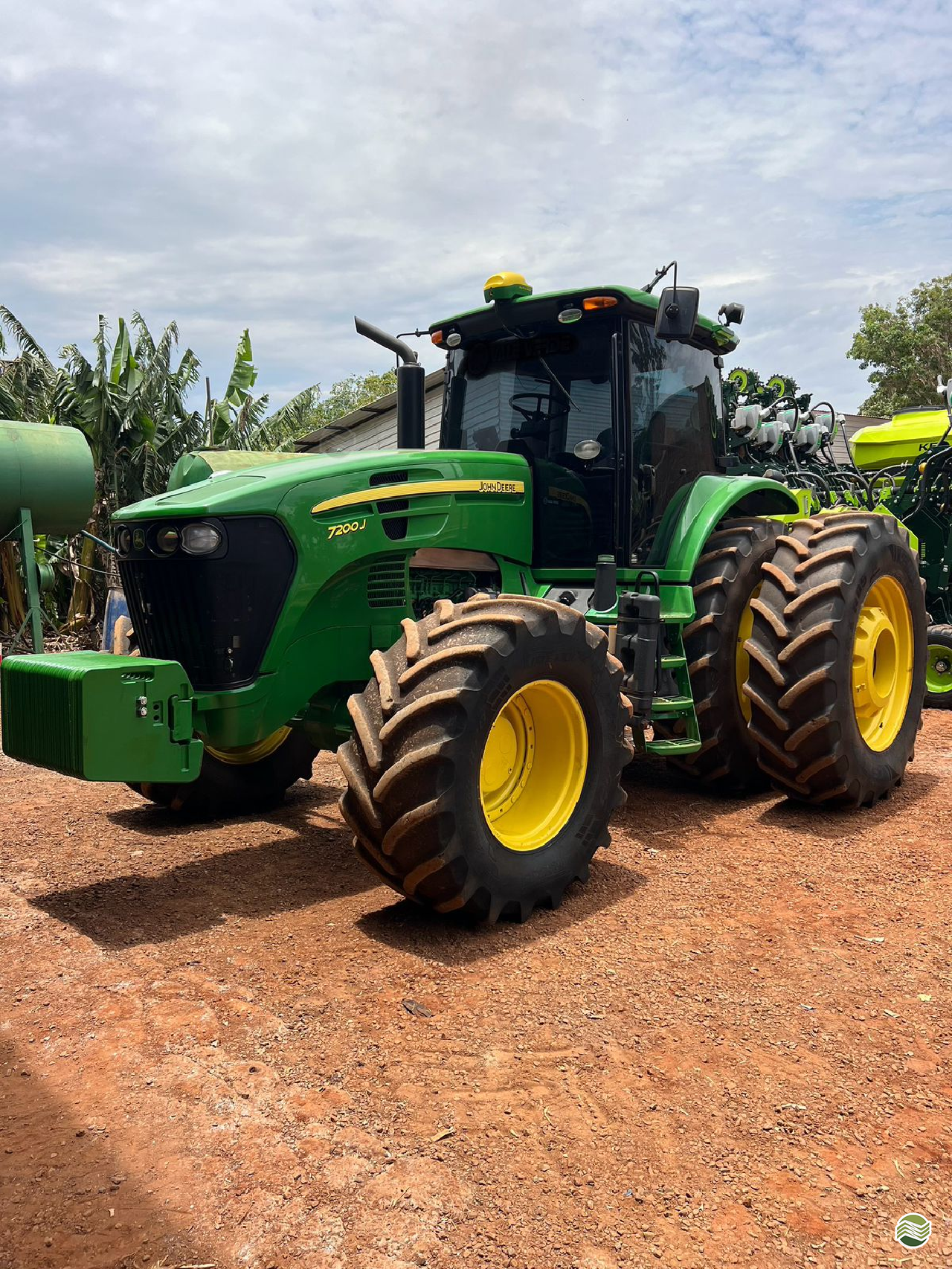 TRATOR JOHN DEERE JOHN DEERE 7200J Tração 4x4 Tarumã Máquinas Agrícolas e Peças ASTORGA PARANÁ PR