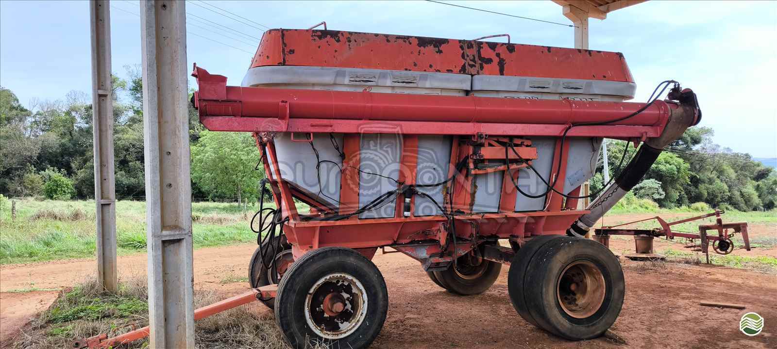 IMPLEMENTOS AGRICOLAS CARRETA BAZUKA GRANELEIRA 15000 Europonta IRATI PARANÁ PR