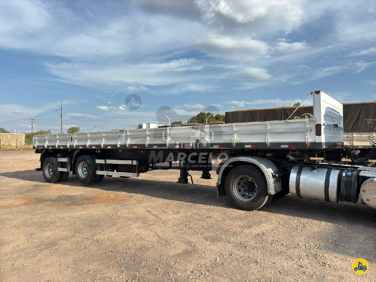 CARRETA SEMI-REBOQUE CARGA SECA Marcelo Carretas e Caminhões REGENTE FEIJO SÃO PAULO SP