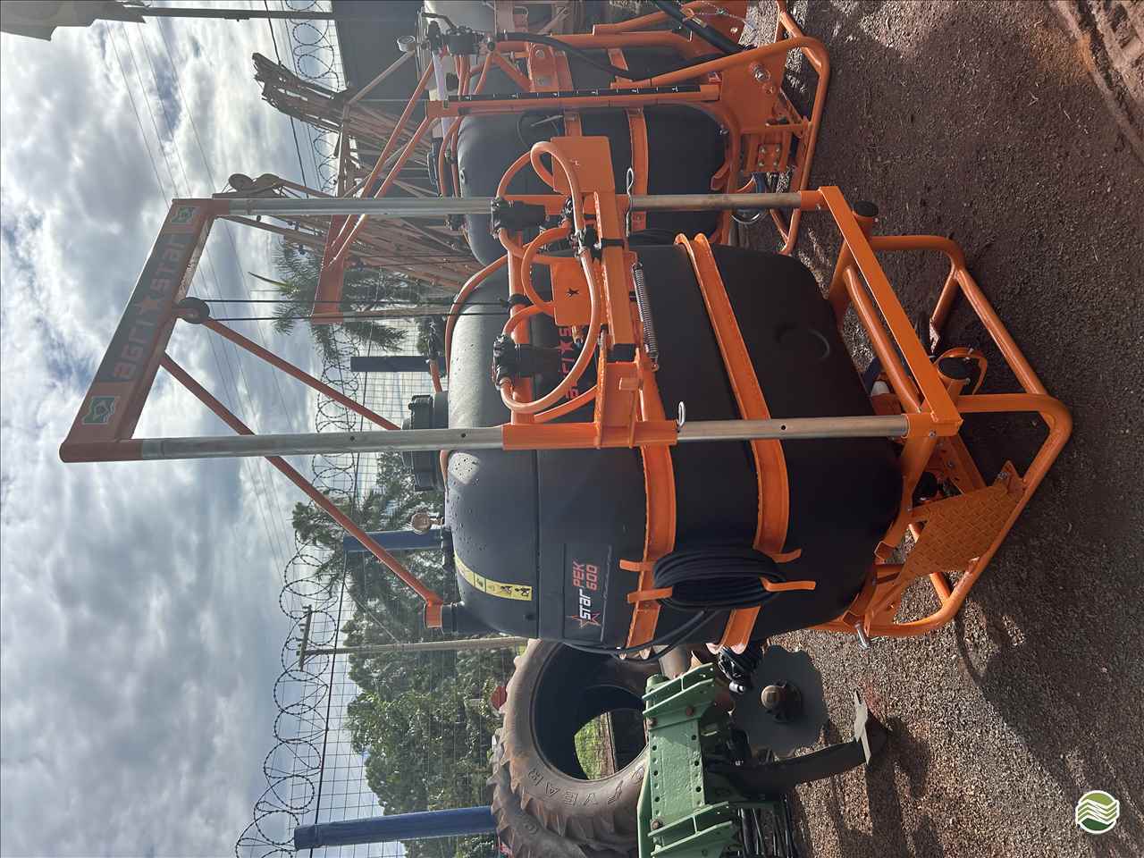PULVERIZADOR AGRISTAR STAR PEK 600 Acoplado Hidráulico Gomes e Gouveia Máquinas CENTRALINA MINAS GERAIS MG