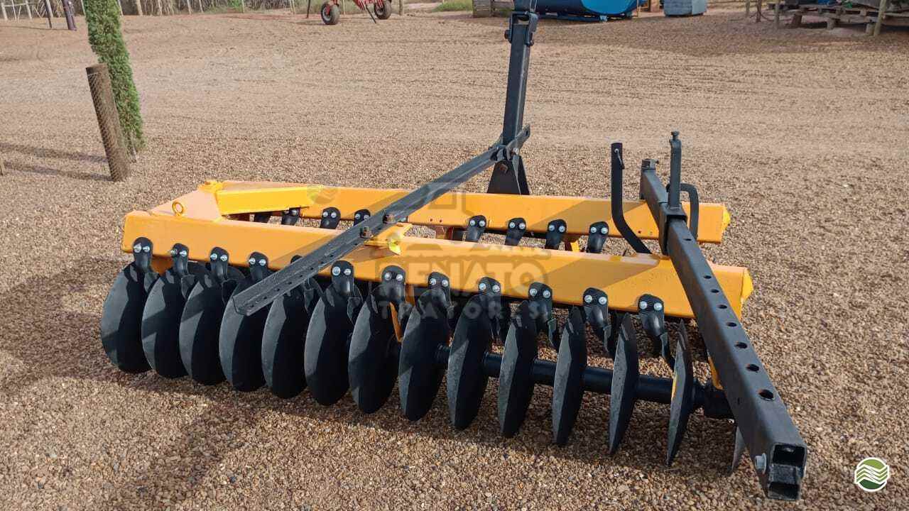 IMPLEMENTOS AGRICOLAS GRADE NIVELADORA NIVELADORA 28 DISCOS Renato Tratores SERTAOZINHO SÃO PAULO SP