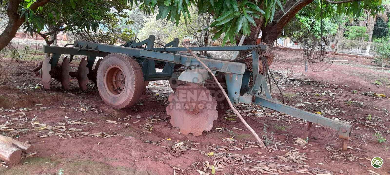 IMPLEMENTOS AGRICOLAS GRADE ARADORA ARADORA 16 DISCOS Renato Tratores SERTAOZINHO SÃO PAULO SP