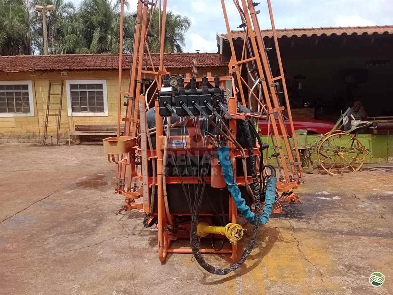 IMPLEMENTOS AGRICOLAS PULVERIZADOR KIT DE BARRAS HIDRÁULICAS Renato Tratores SERTAOZINHO SÃO PAULO SP