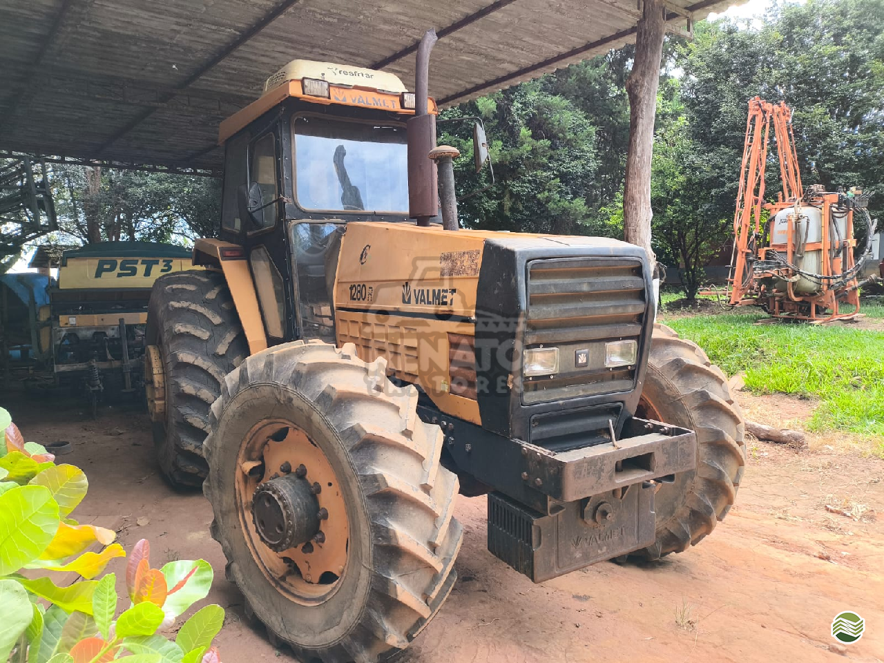TRATOR VALMET VALMET 1280 Tração 4x4 Renato Tratores SERTAOZINHO SÃO PAULO SP