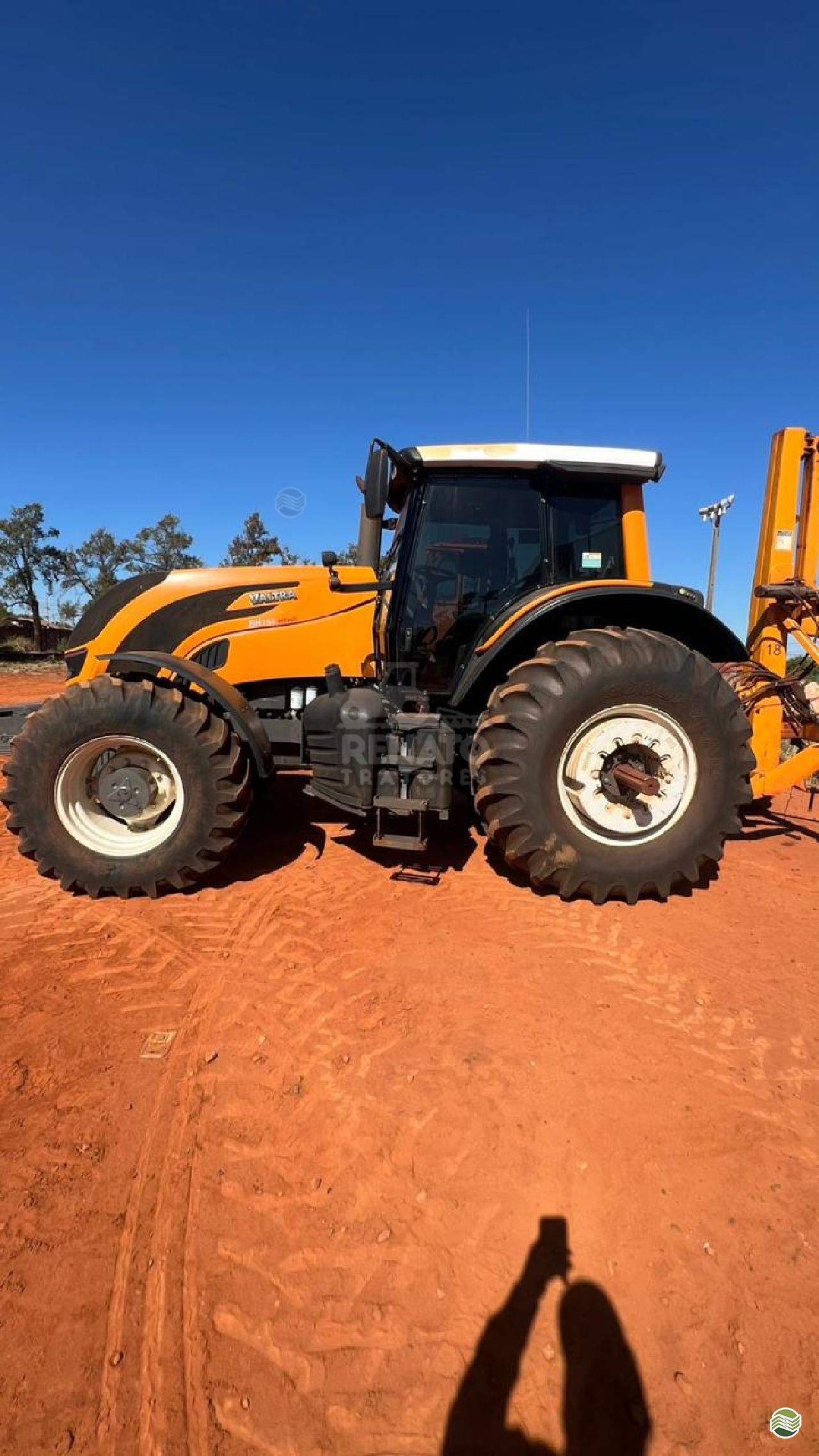 TRATOR VALTRA VALTRA BH 194 Tração 4x4 Renato Tratores SERTAOZINHO SÃO PAULO SP