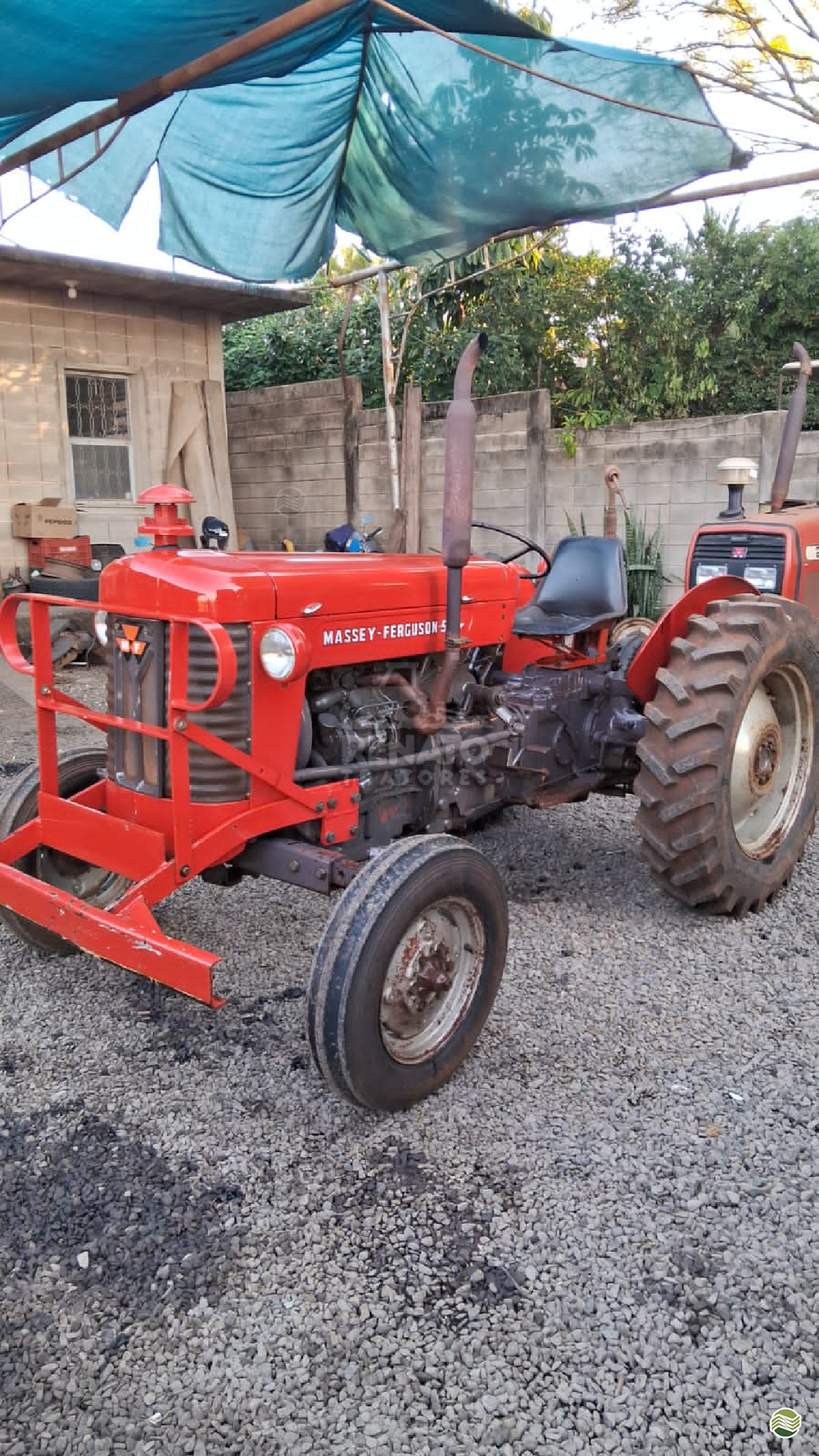 MF 50 de Renato Tratores