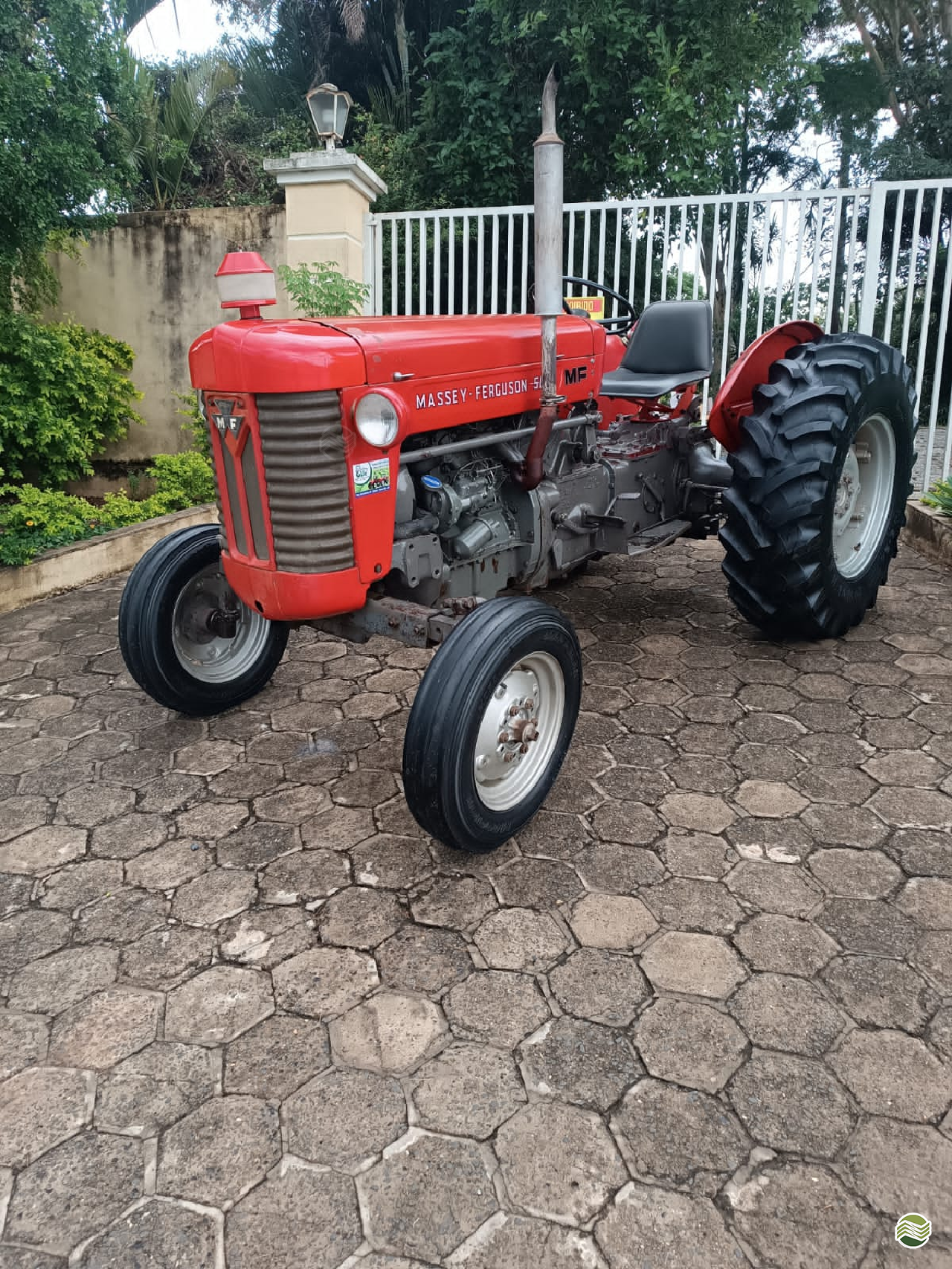 TRATOR MASSEY FERGUSON MF 50 Tração 4x2 Renato Tratores SERTAOZINHO SÃO PAULO SP
