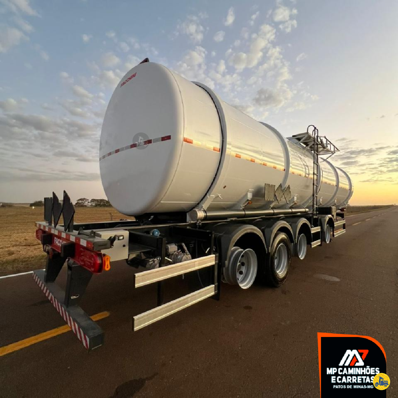 CARRETA SEMI-REBOQUE TANQUE AÇO MP Caminhões e Carretas PATOS DE MINAS MINAS GERAIS MG