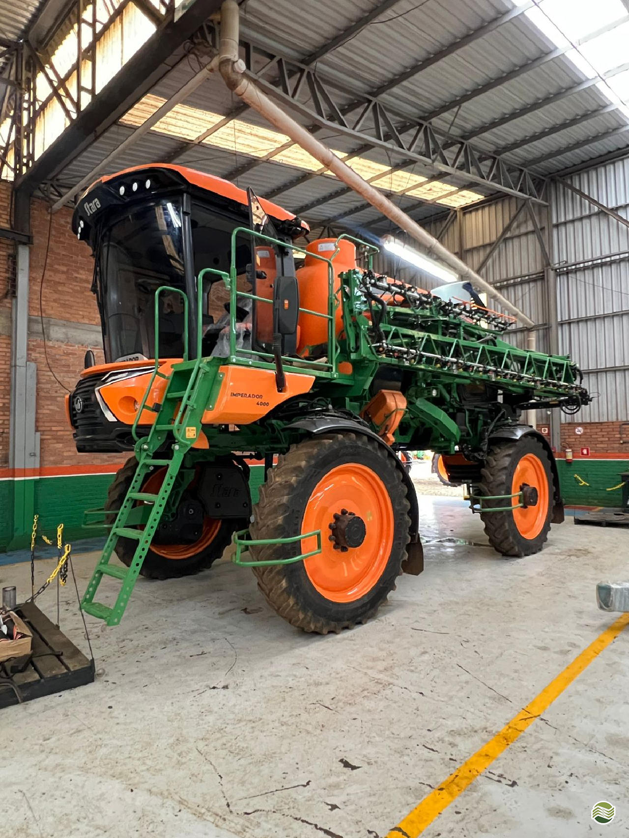 PULVERIZADOR STARA IMPERADOR 4000 Tração 4x4 Atacado Agrisser VACARIA RIO GRANDE DO SUL RS