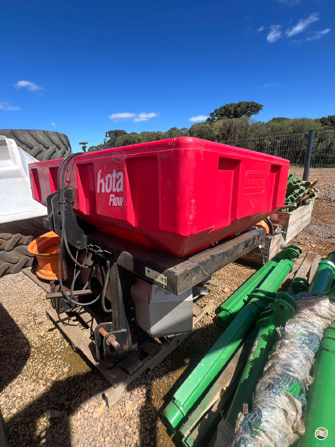 IMPLEMENTOS AGRICOLAS DISTRIBUIDOR DISTRIBUIDOR DE ARRASTO Atacado Agrisser VACARIA RIO GRANDE DO SUL RS