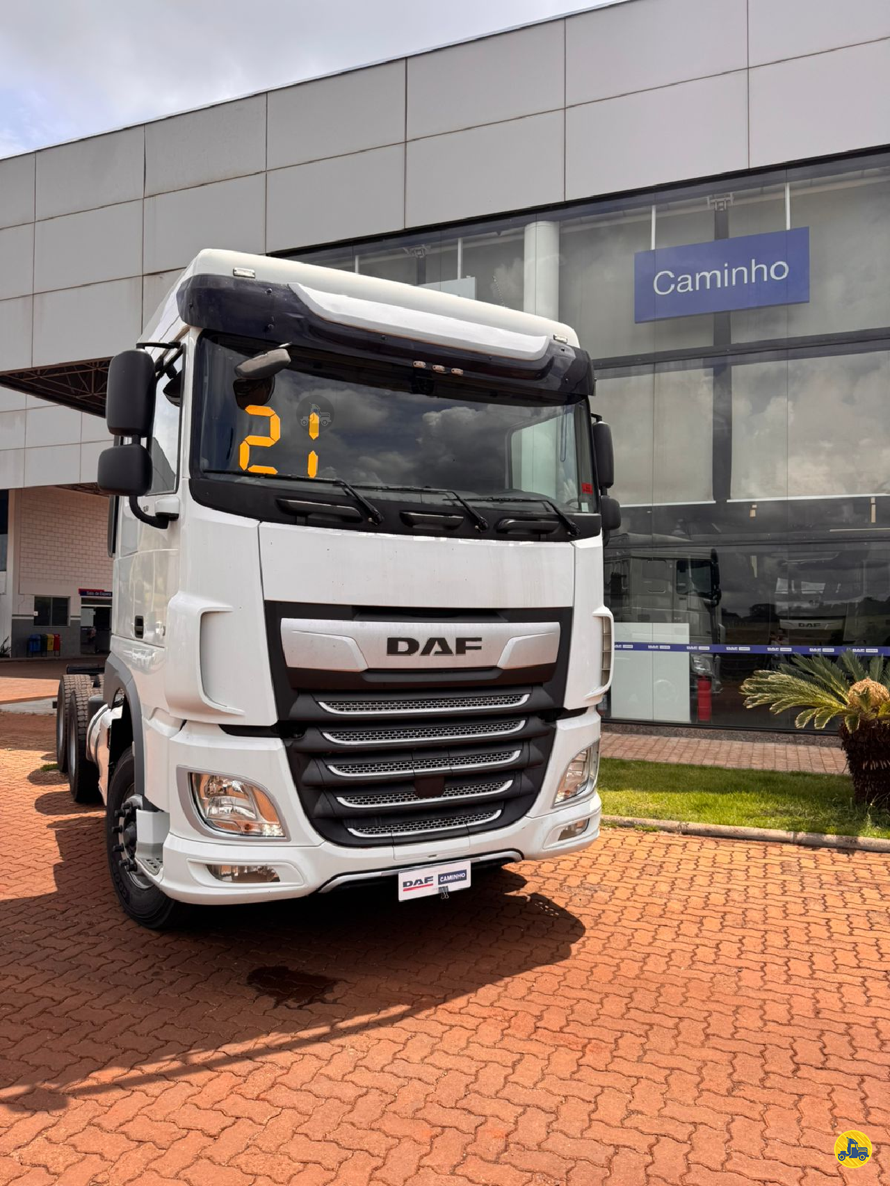 CAMINHAO DAF DAF XF FTT 530 Plataforma Cavalo 6x4 DAF Caminho Caminhões - Ribeirão Preto RIBEIRAO PRETO SÃO PAULO SP