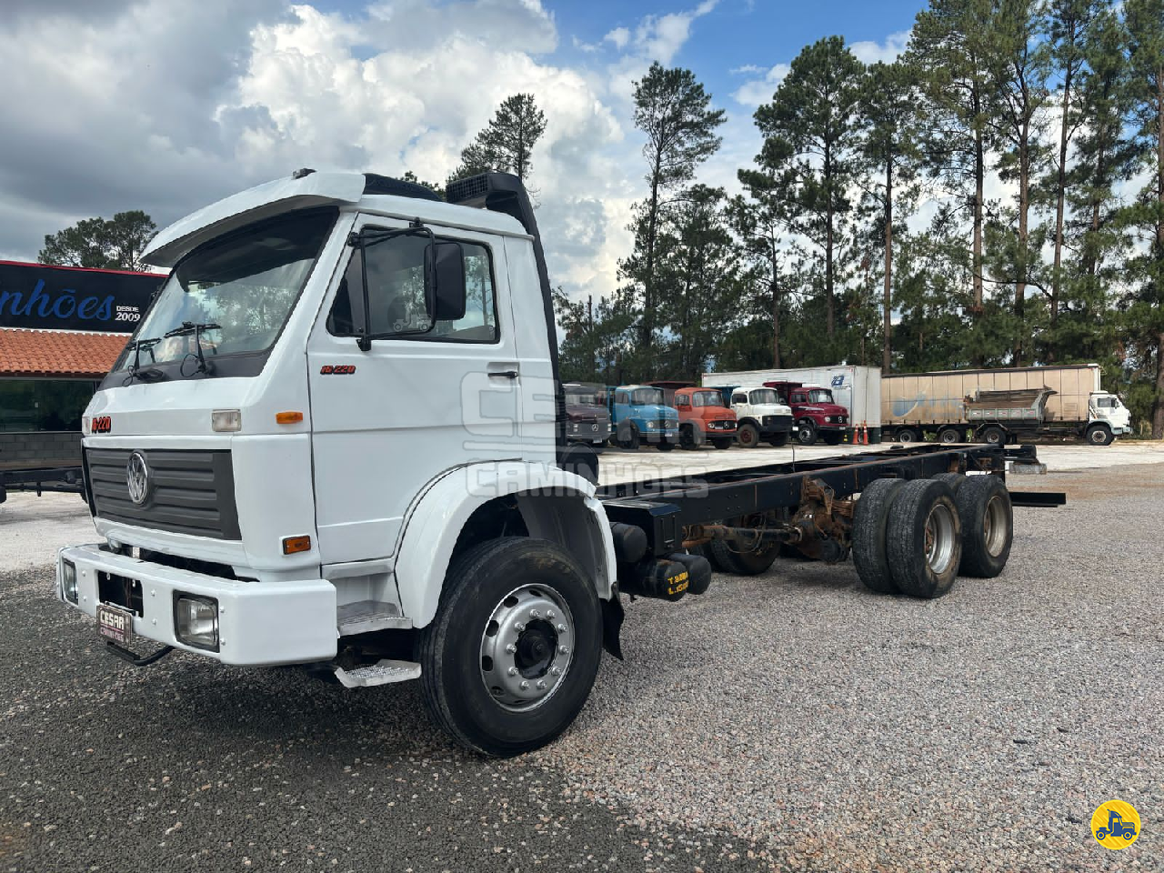 CAMINHAO VOLKSWAGEN VW 16220 Chassis Truck 6x2 Cesar Caminhões SAO JOAO DA BOA VISTA SÃO PAULO SP