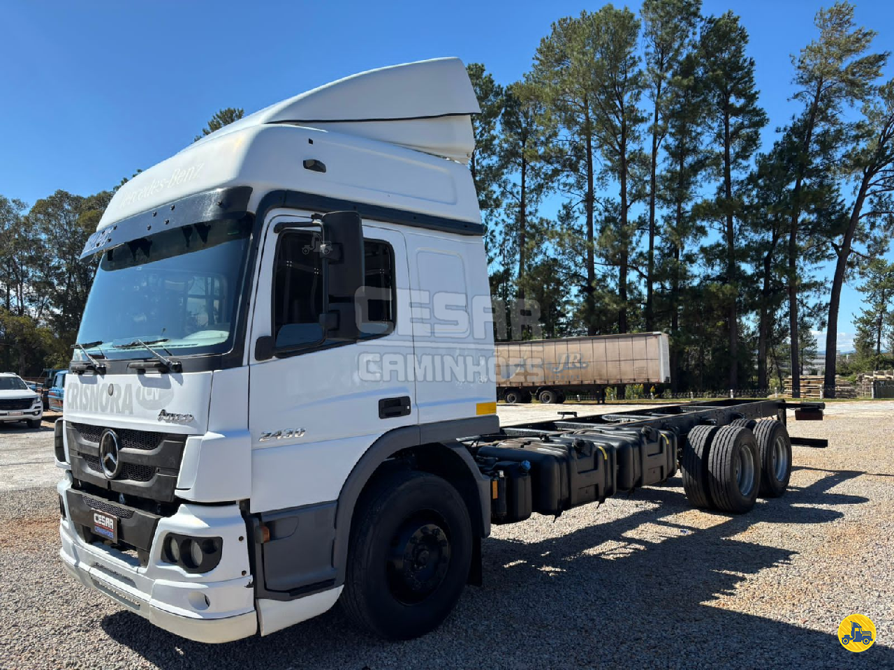 CAMINHAO MERCEDES-BENZ MB 2430 Chassis Truck 6x2 Cesar Caminhões SAO JOAO DA BOA VISTA SÃO PAULO SP