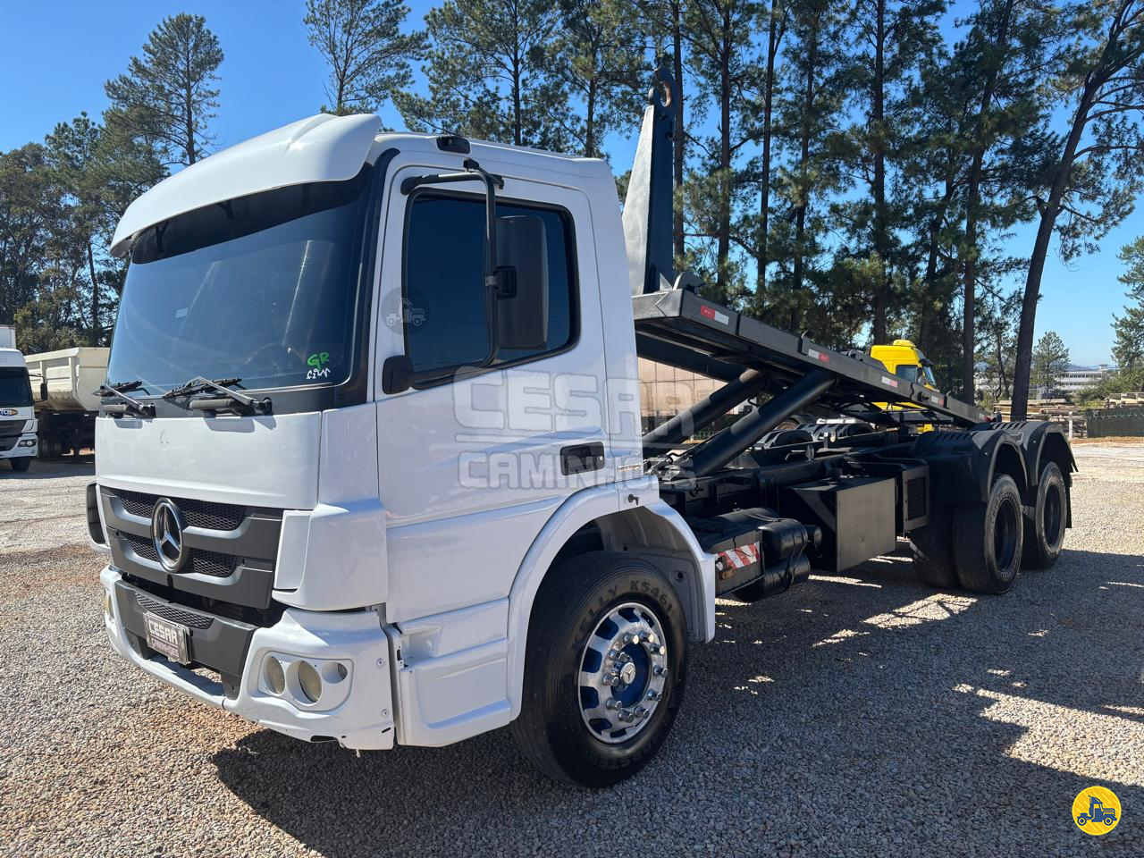 CAMINHAO MERCEDES-BENZ MB 2426 Roll ON OFF Truck 6x2 Cesar Caminhões SAO JOAO DA BOA VISTA SÃO PAULO SP
