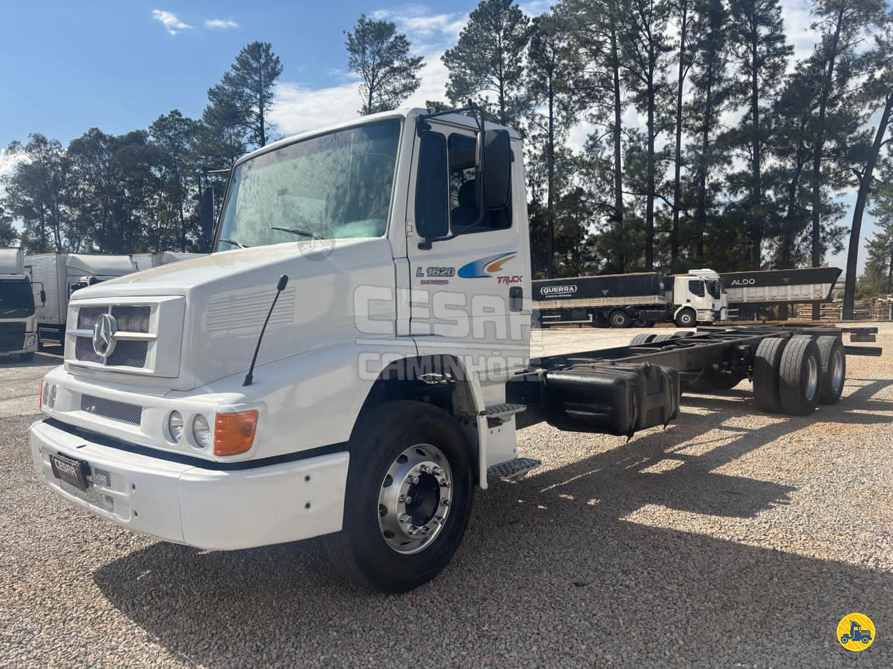 CAMINHAO MERCEDES-BENZ MB 1620 Chassis Truck 6x2 Cesar Caminhões SAO JOAO DA BOA VISTA SÃO PAULO SP