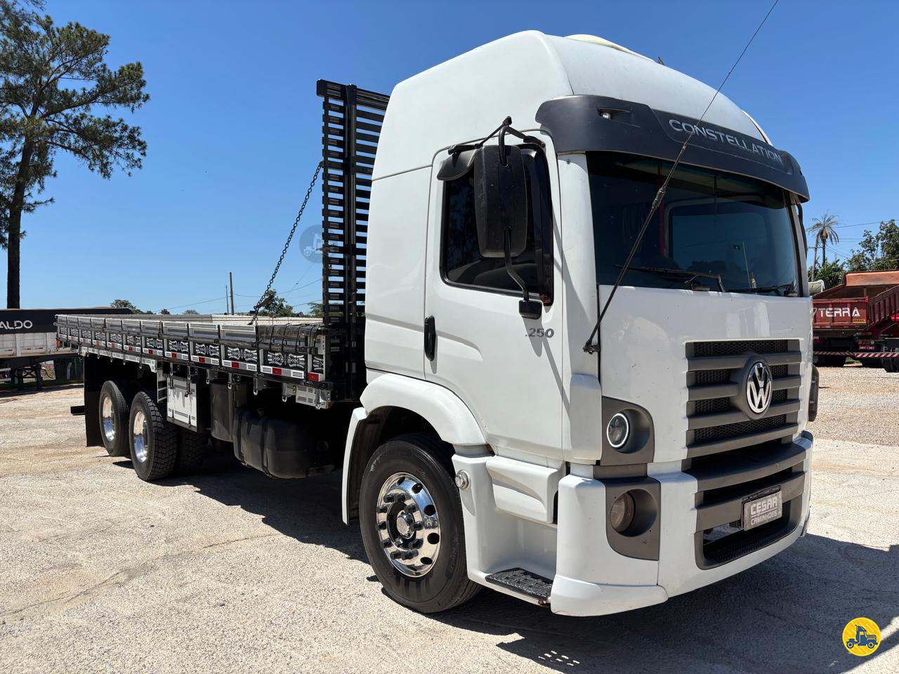 CAMINHAO VOLKSWAGEN VW 24250 Carga Seca Truck 6x2 Cesar Caminhões SAO JOAO DA BOA VISTA SÃO PAULO SP