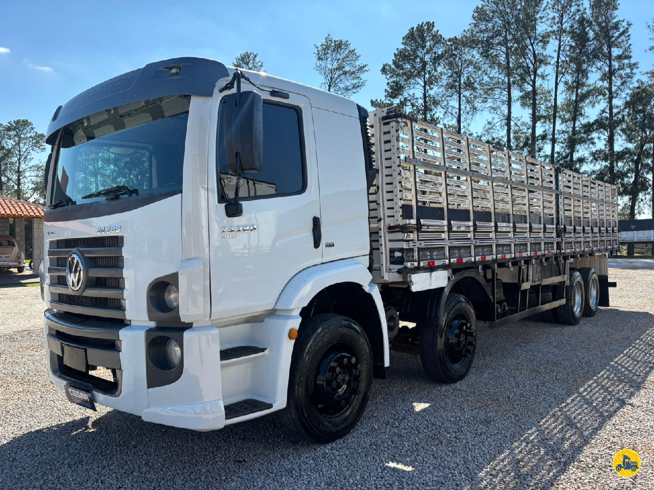 CAMINHAO VOLKSWAGEN VW 24280 Carga Seca BiTruck 8x2 Cesar Caminhões SAO JOAO DA BOA VISTA SÃO PAULO SP