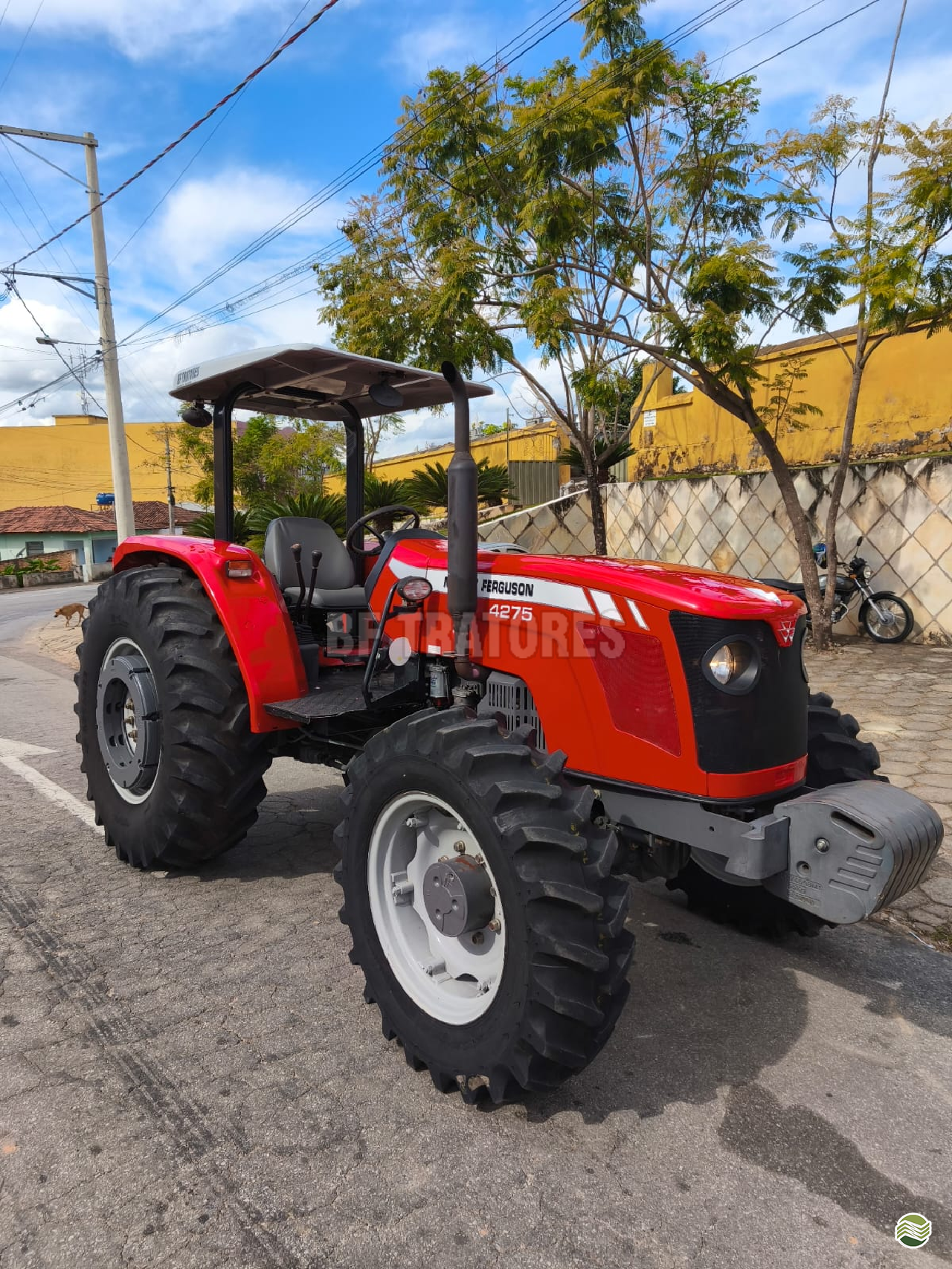 TRATOR MASSEY FERGUSON MF 4275 Tração 4x4 BF Tratores PIRACEMA MINAS GERAIS MG