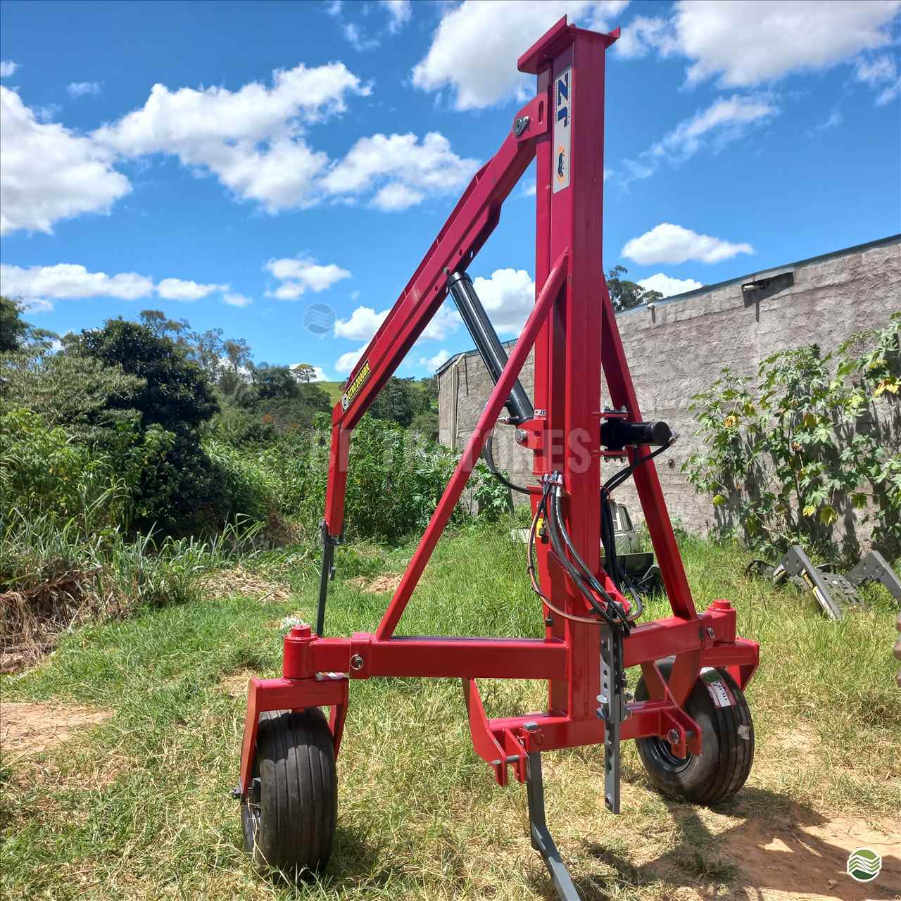 IMPLEMENTOS AGRICOLAS GUINCHO BIG BAG GUINCHO 2000 Kg BF Tratores PIRACEMA MINAS GERAIS MG