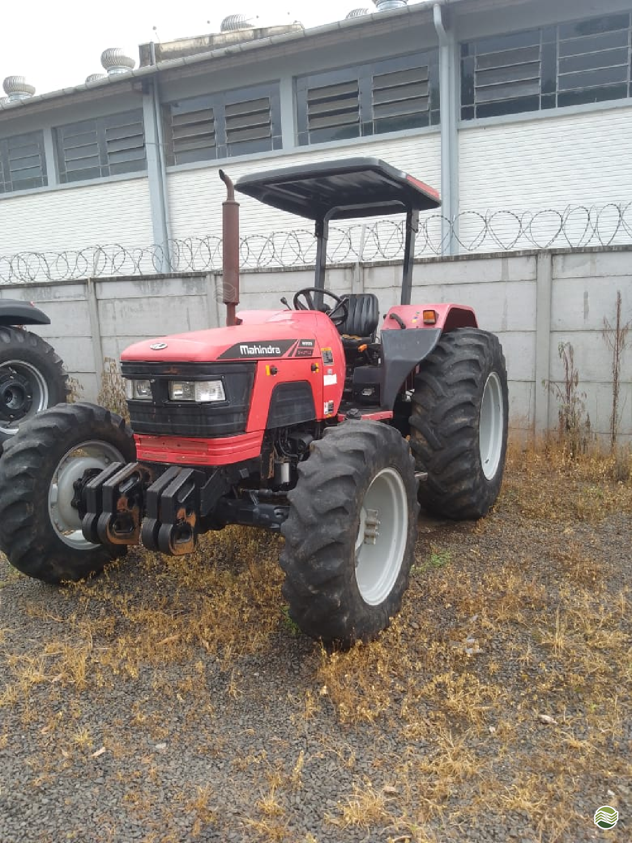 TRATOR MAHINDRA 8000 Tração 4x4 Nosso Campo Agriculture - Mahindra - Matriz ARAPOTI PARANÁ PR