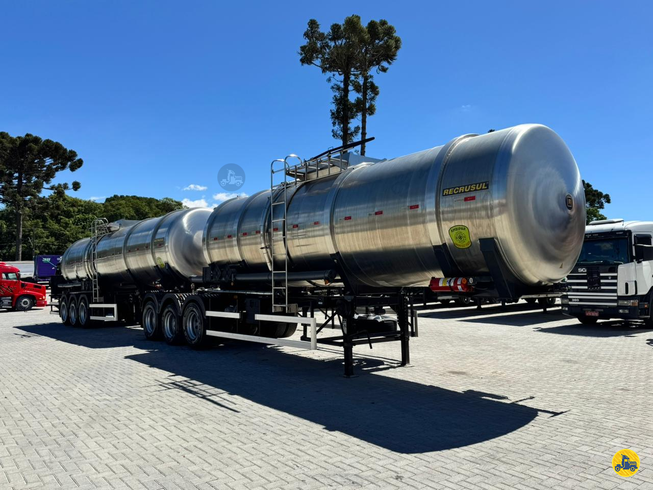 CARRETA BITREM 9 EIXOS TANQUE INOX Manica Caminhões CURITIBA PARANÁ PR