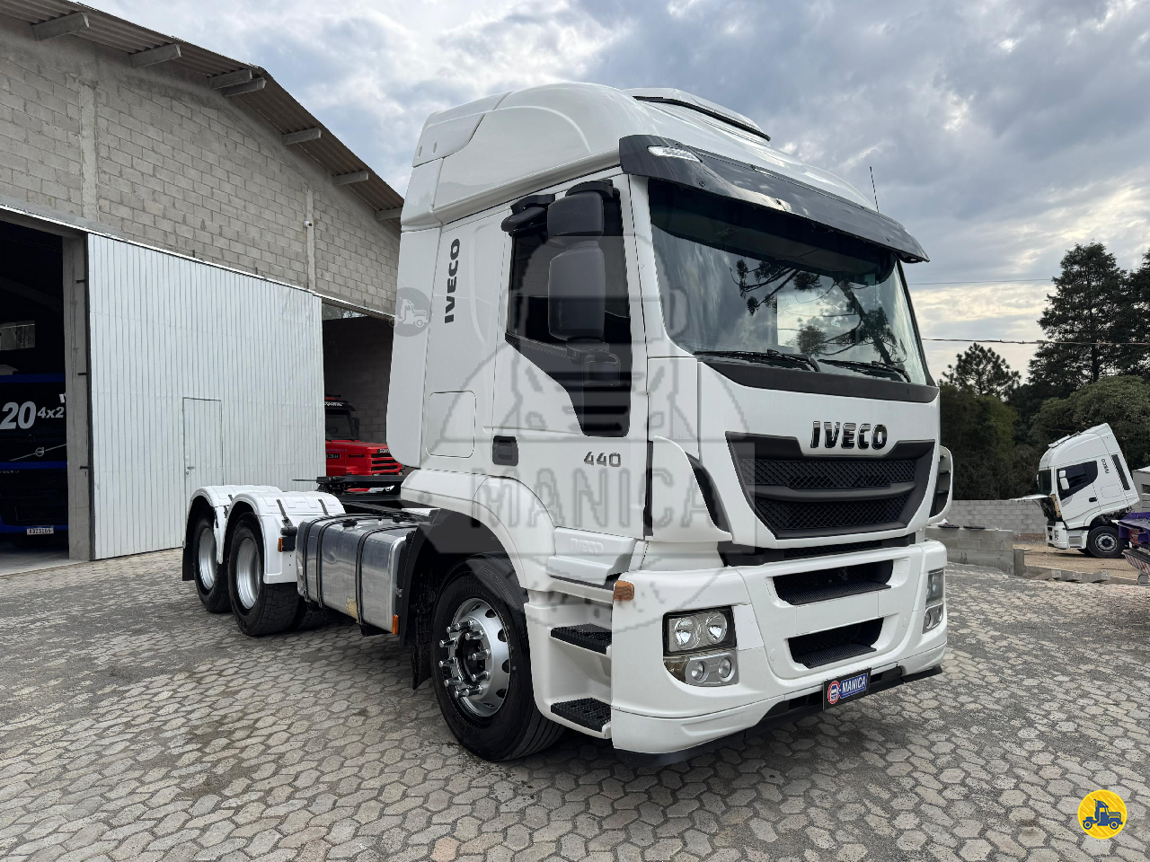 CAMINHAO IVECO STRALIS 440 HI ROAD Cavalo Mecânico Cavalo 6x2 Manica Caminhões CURITIBA PARANÁ PR