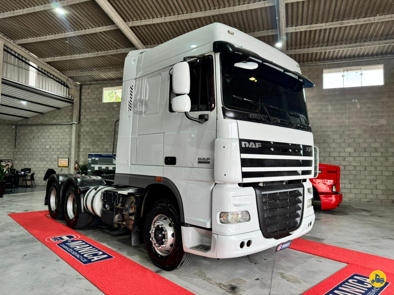 CAMINHAO DAF DAF XF105 510 Cavalo Mecânico Cavalo 6x4 Manica Caminhões CURITIBA PARANÁ PR
