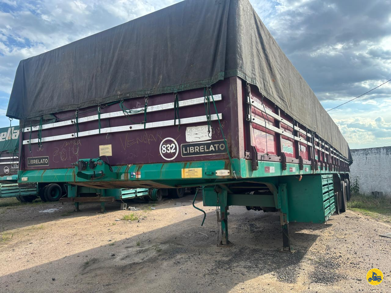 CARRETA SEMI-REBOQUE GRANELEIRO