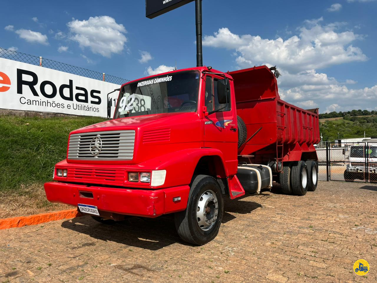 CAMINHAO MERCEDES-BENZ MB 2325 Caçamba Basculante Traçado 6x4 Onze Rodas Caminhões e Utilitários ITATIBA SÃO PAULO SP