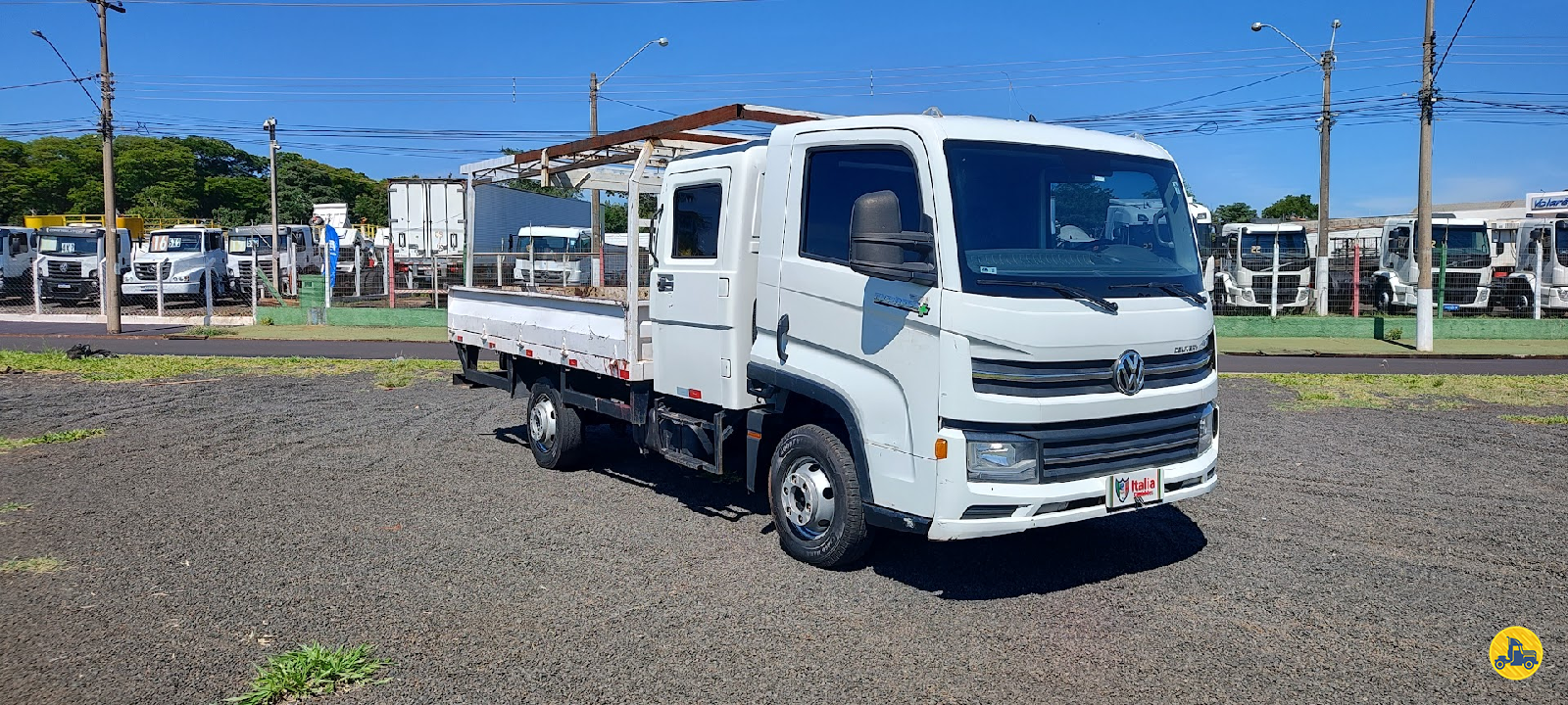 CAMINHAO VOLKSWAGEN DELIVERY EXPRESS Carroceria Cabine Suplementar 3/4 4x2 Itália Caminhões RIBEIRAO PRETO SÃO PAULO SP