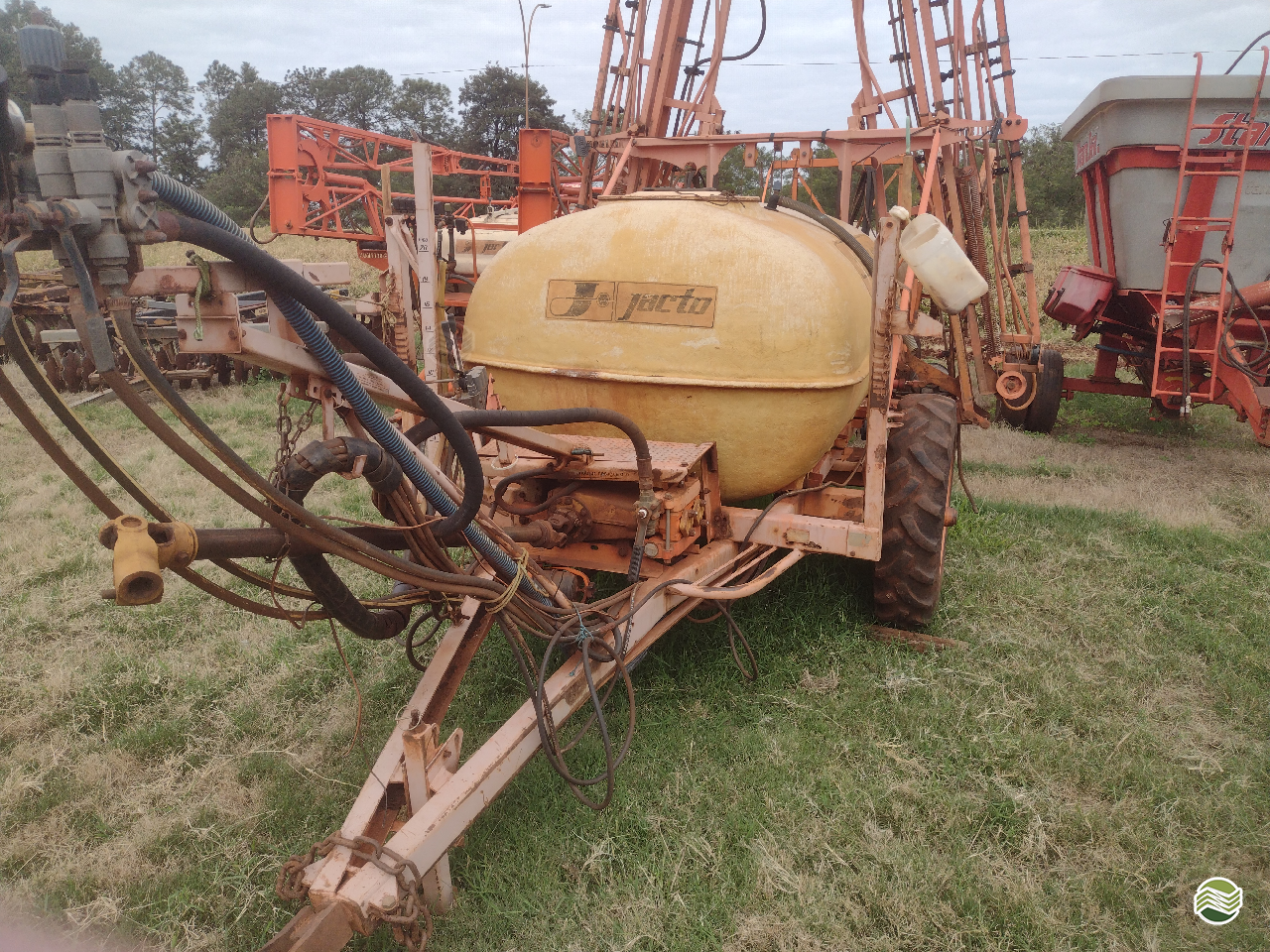 PULVERIZADOR JACTO COLUMBIA CROSS Arrasto Precilo Máquinas PONTA PORA MATO GROSSO DO SUL MS