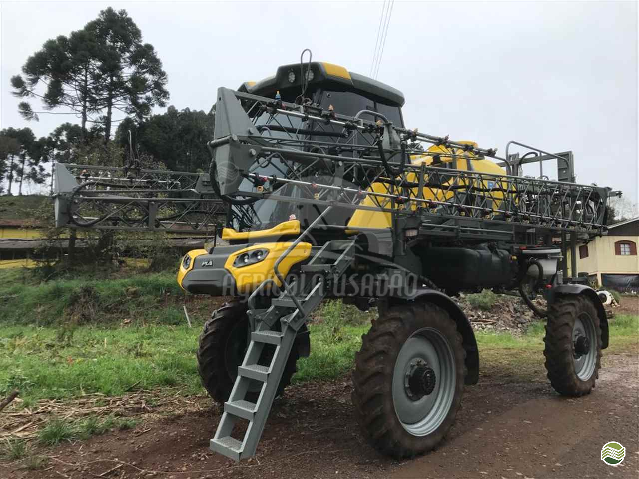 PULVERIZADOR PLA HYDRA 200 Tração 4x4 Agrícola Usadão TAQUARITUBA SÃO PAULO SP