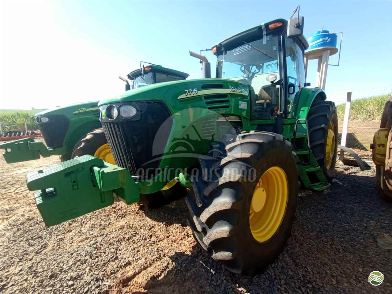 TRATOR JOHN DEERE JOHN DEERE 7715 Tração 4x4 Agrícola Usadão TAQUARITUBA SÃO PAULO SP