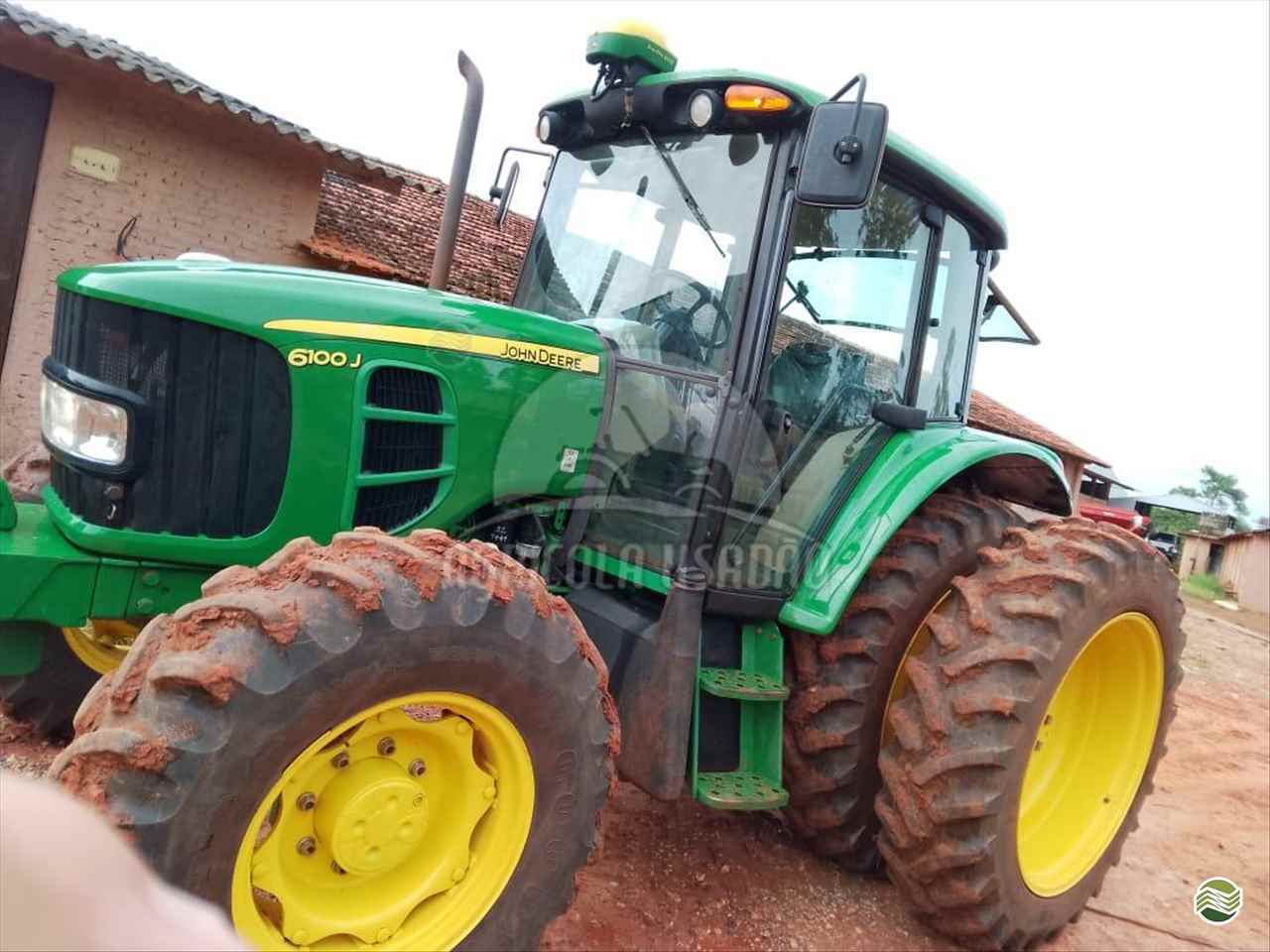 TRATOR JOHN DEERE JOHN DEERE 6100J Tração 4x4 Agrícola Usadão TAQUARITUBA SÃO PAULO SP