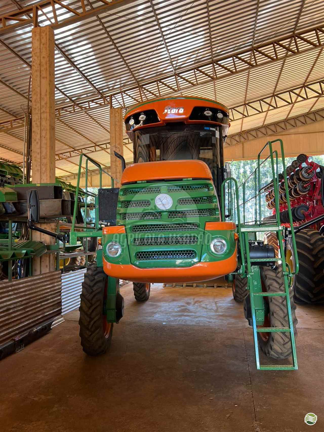 DISTRIBUIDOR AUTOPROPELIDO STARA HERCULES 5.0 Tração 4x4 Agrícola Usadão TAQUARITUBA SÃO PAULO SP