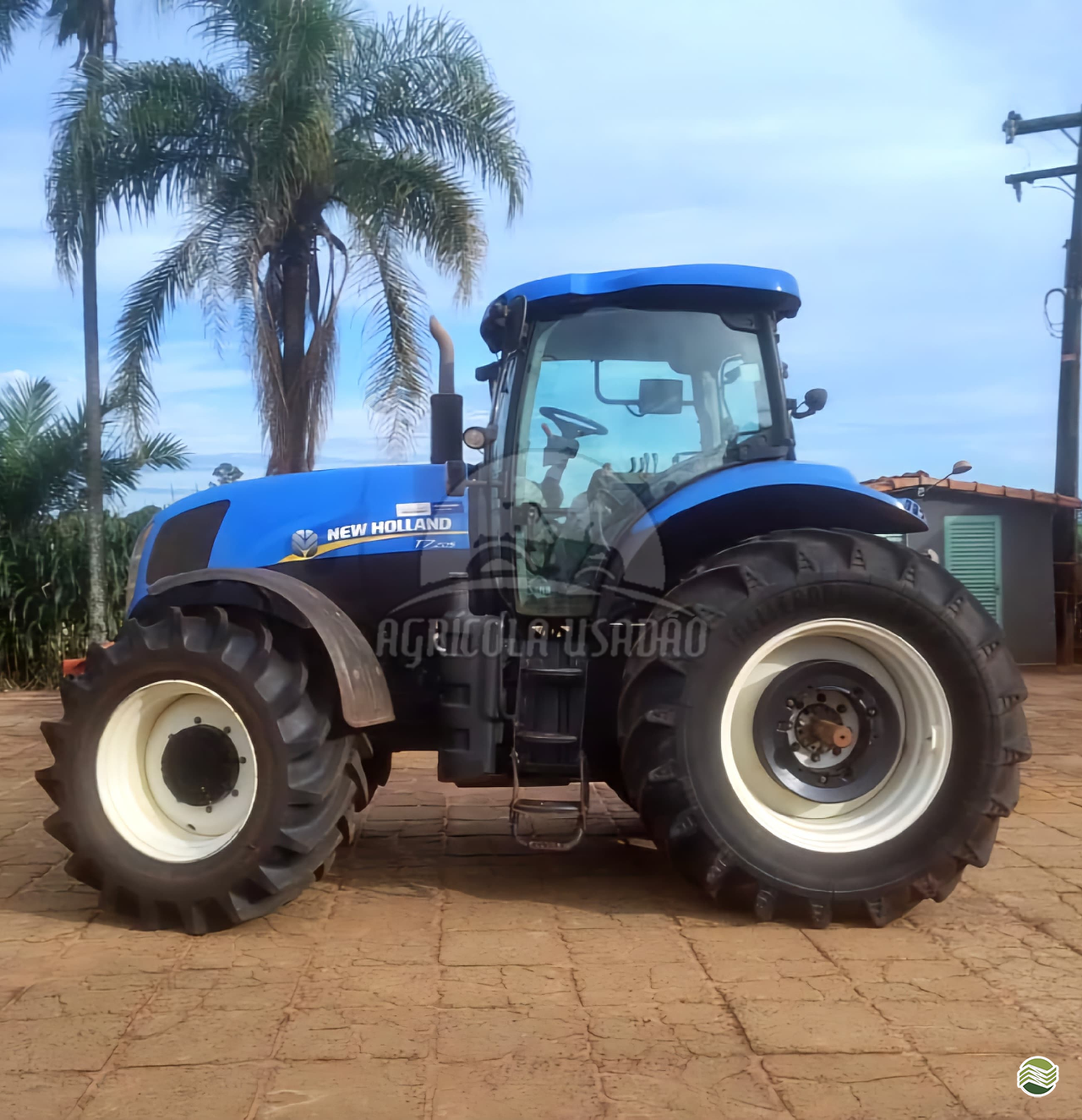TRATOR NEW HOLLAND NEW T7 205 Tração 4x4 Agrícola Usadão TAQUARITUBA SÃO PAULO SP