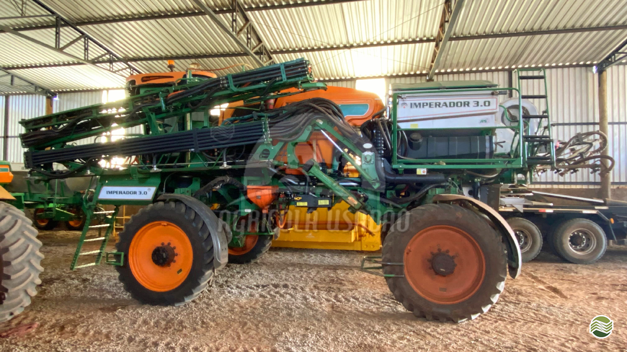 DISTRIBUIDOR AUTOPROPELIDO STARA IMPERADOR 3.0 Tração 4x4 Agrícola Usadão TAQUARITUBA SÃO PAULO SP