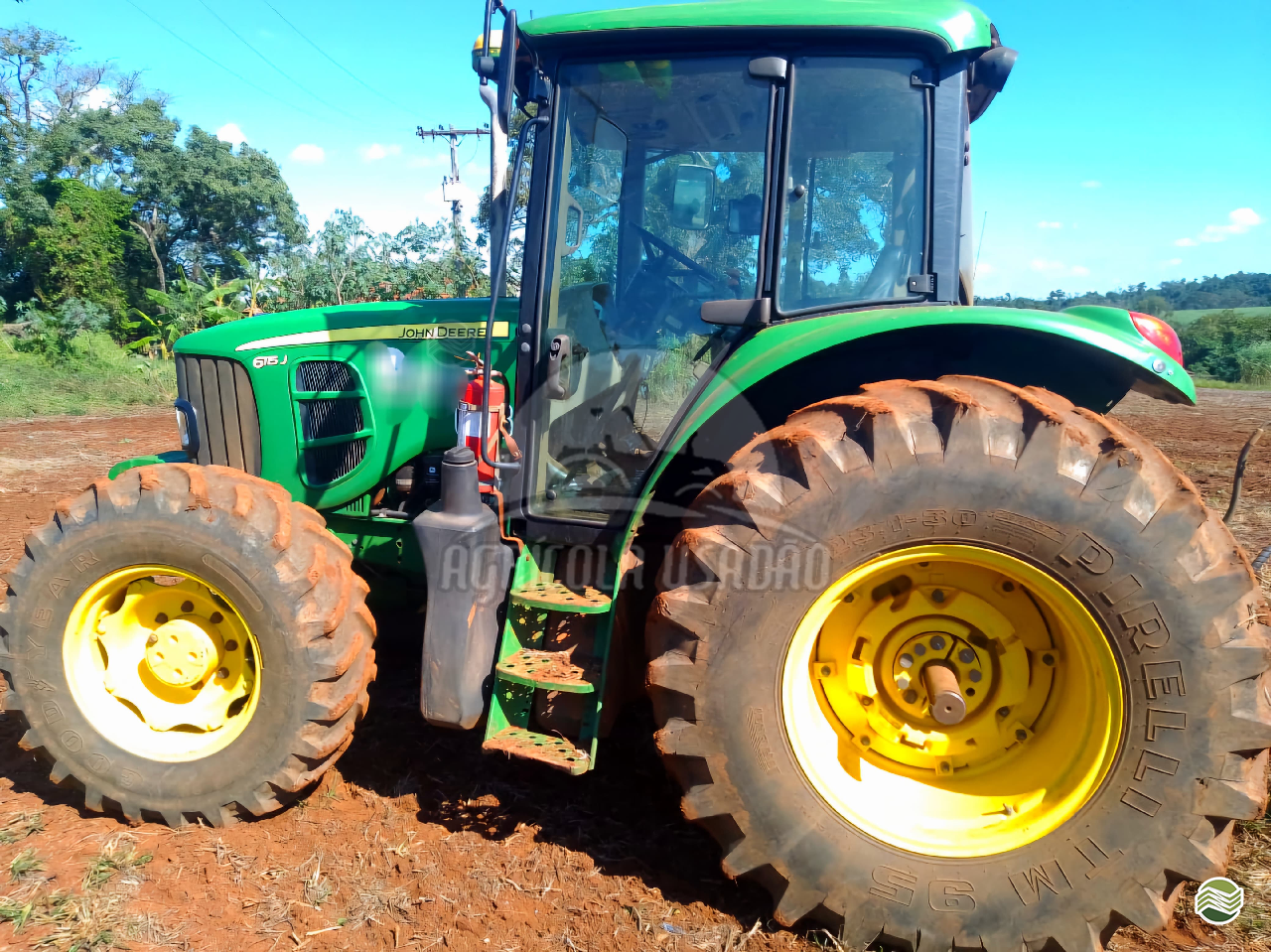 TRATOR JOHN DEERE JOHN DEERE 6115J Tração 4x4 Agrícola Usadão TAQUARITUBA SÃO PAULO SP