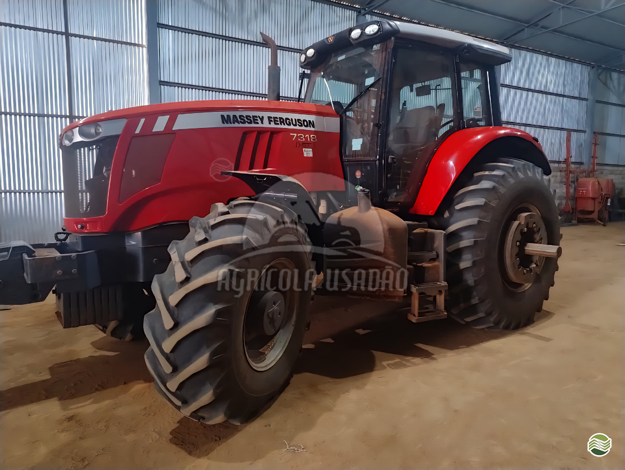 TRATOR MASSEY FERGUSON MF 7318 Tração 4x4 Agrícola Usadão TAQUARITUBA SÃO PAULO SP