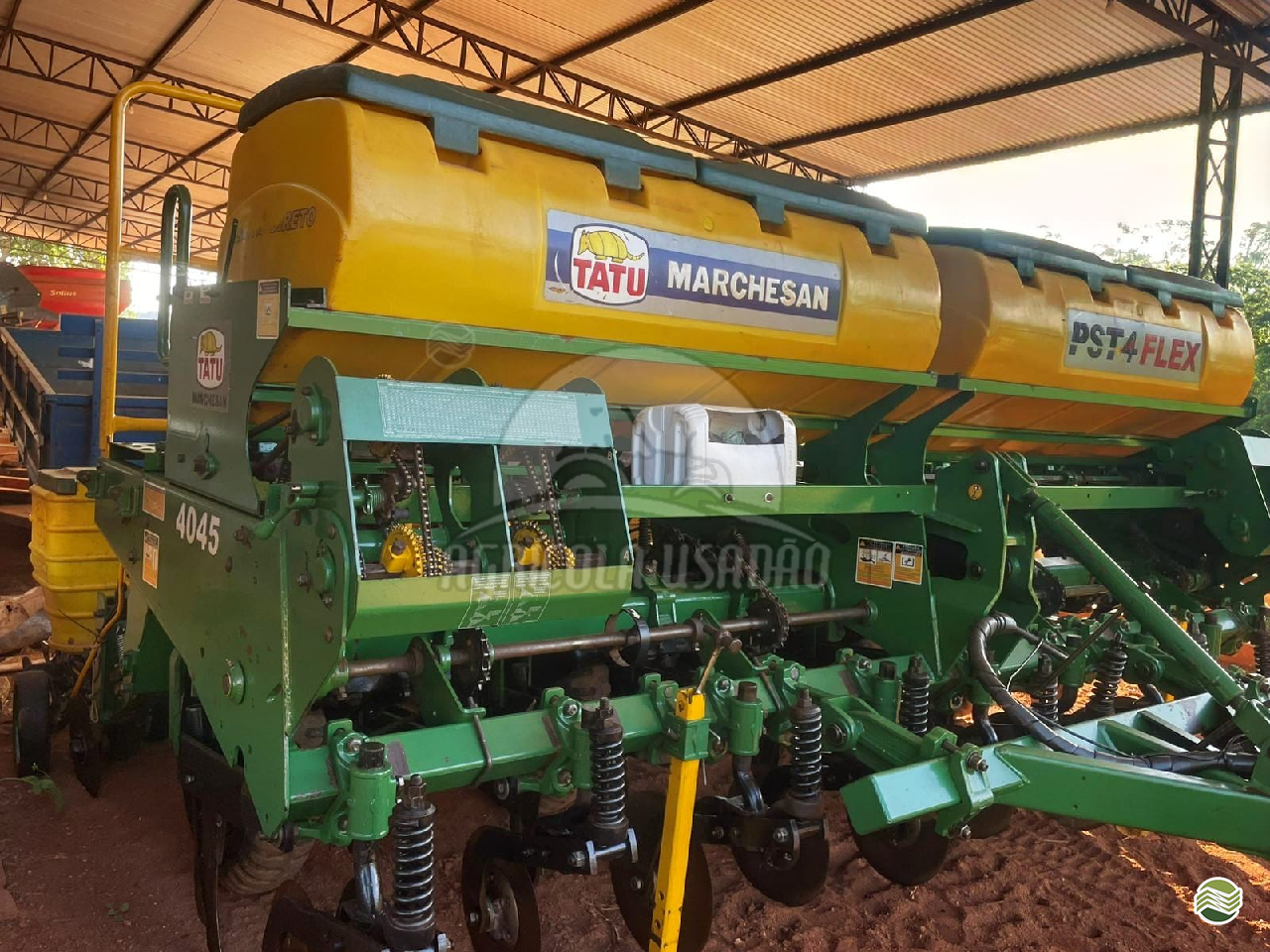 PLANTADEIRA TATU PST 4 FLEX Agrícola Usadão TAQUARITUBA SÃO PAULO SP