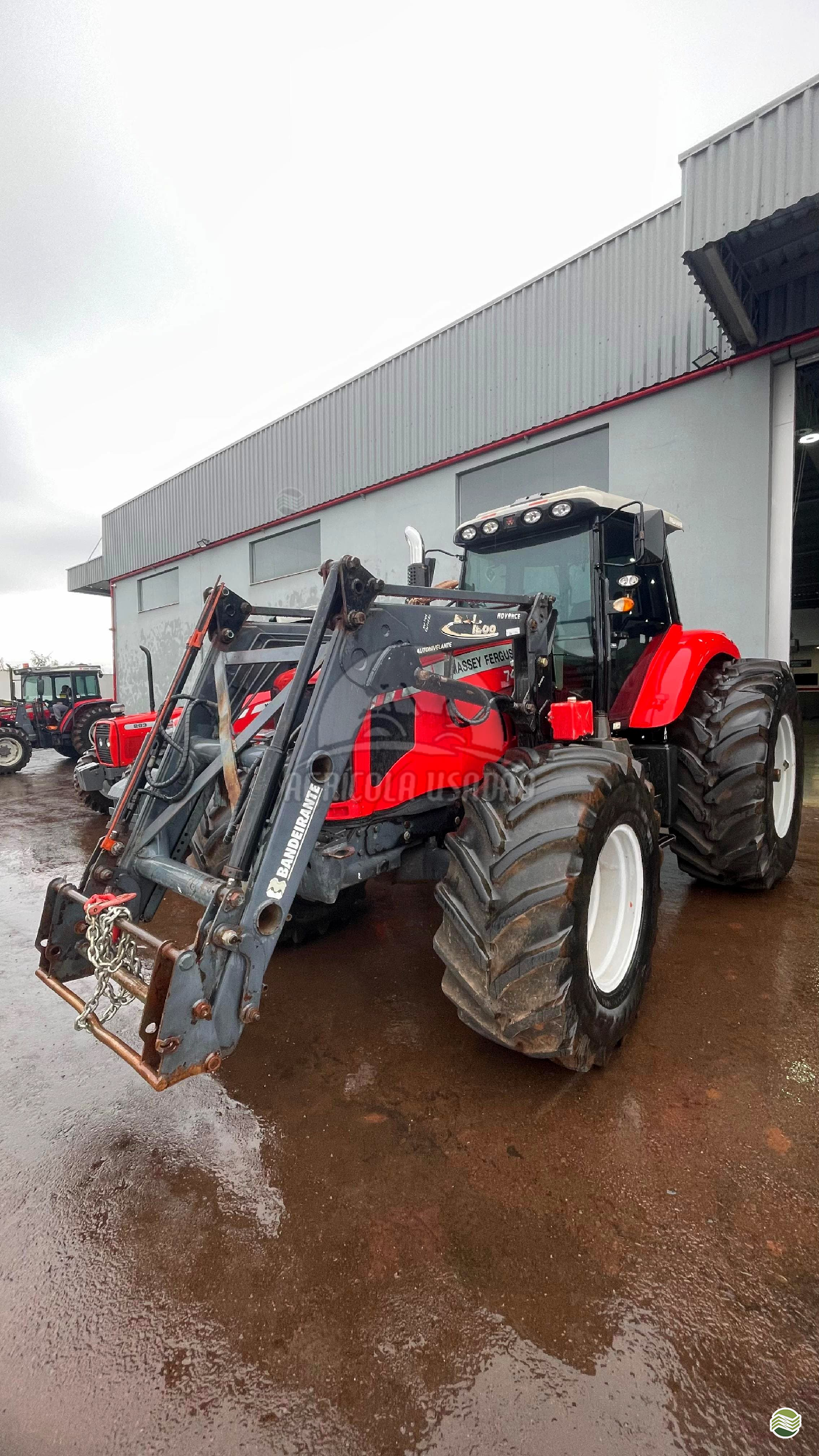 TRATOR MASSEY FERGUSON MF 7415 Tração 4x4 Agrícola Usadão TAQUARITUBA SÃO PAULO SP