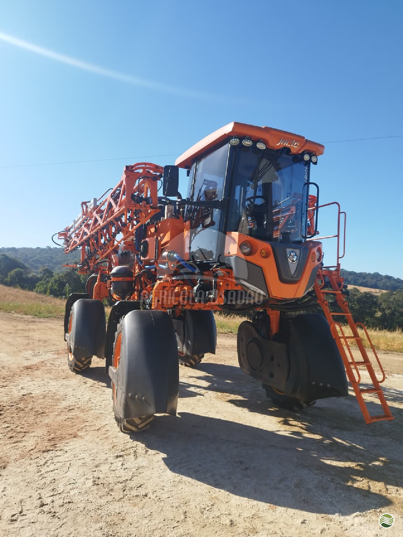 PULVERIZADOR JACTO UNIPORT 2530 Tração 4x4 Agrícola Usadão TAQUARITUBA SÃO PAULO SP