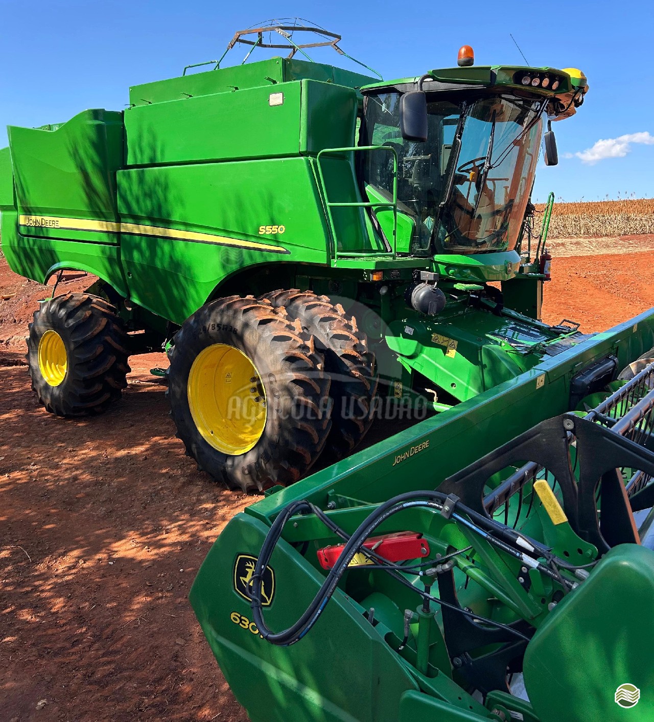 COLHEITADEIRA JOHN DEERE JOHN DEERE S550 Agrícola Usadão TAQUARITUBA SÃO PAULO SP