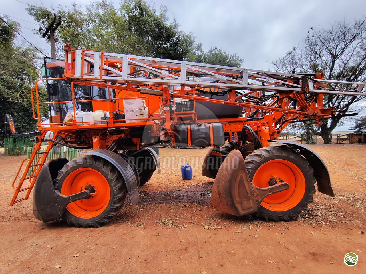 PULVERIZADOR JACTO UNIPORT 2030 Arrasto Agrícola Usadão TAQUARITUBA SÃO PAULO SP