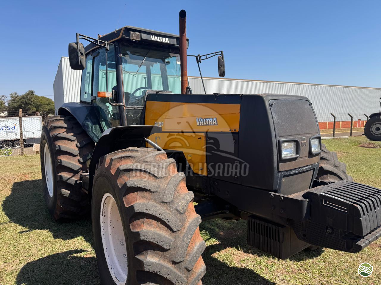 TRATOR VALTRA VALTRA BH 180 Tração 4x4 Agrícola Usadão TAQUARITUBA SÃO PAULO SP