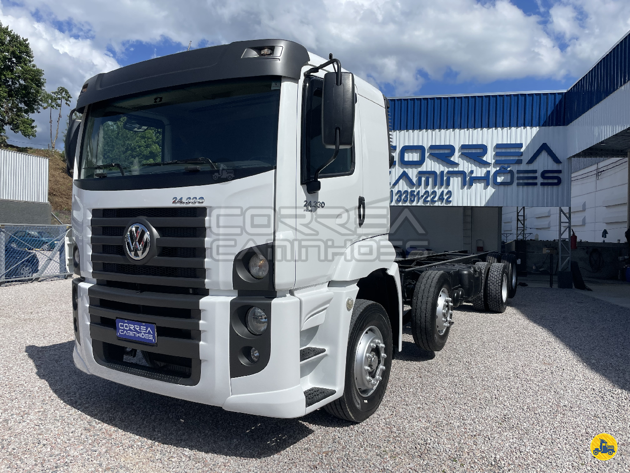 CAMINHAO VOLKSWAGEN VW 24330 Chassis BiTruck 8x2 Correa Caminhões BRUSQUE SANTA CATARINA SC
